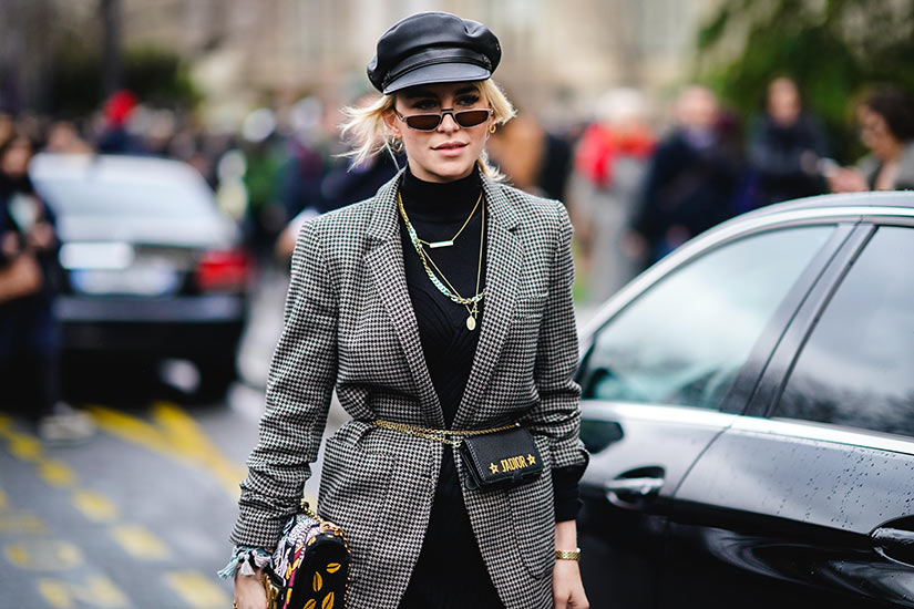 What Is a Newsboy Cap? Meaning, History, Origin, and Why It’s Still Popular Today