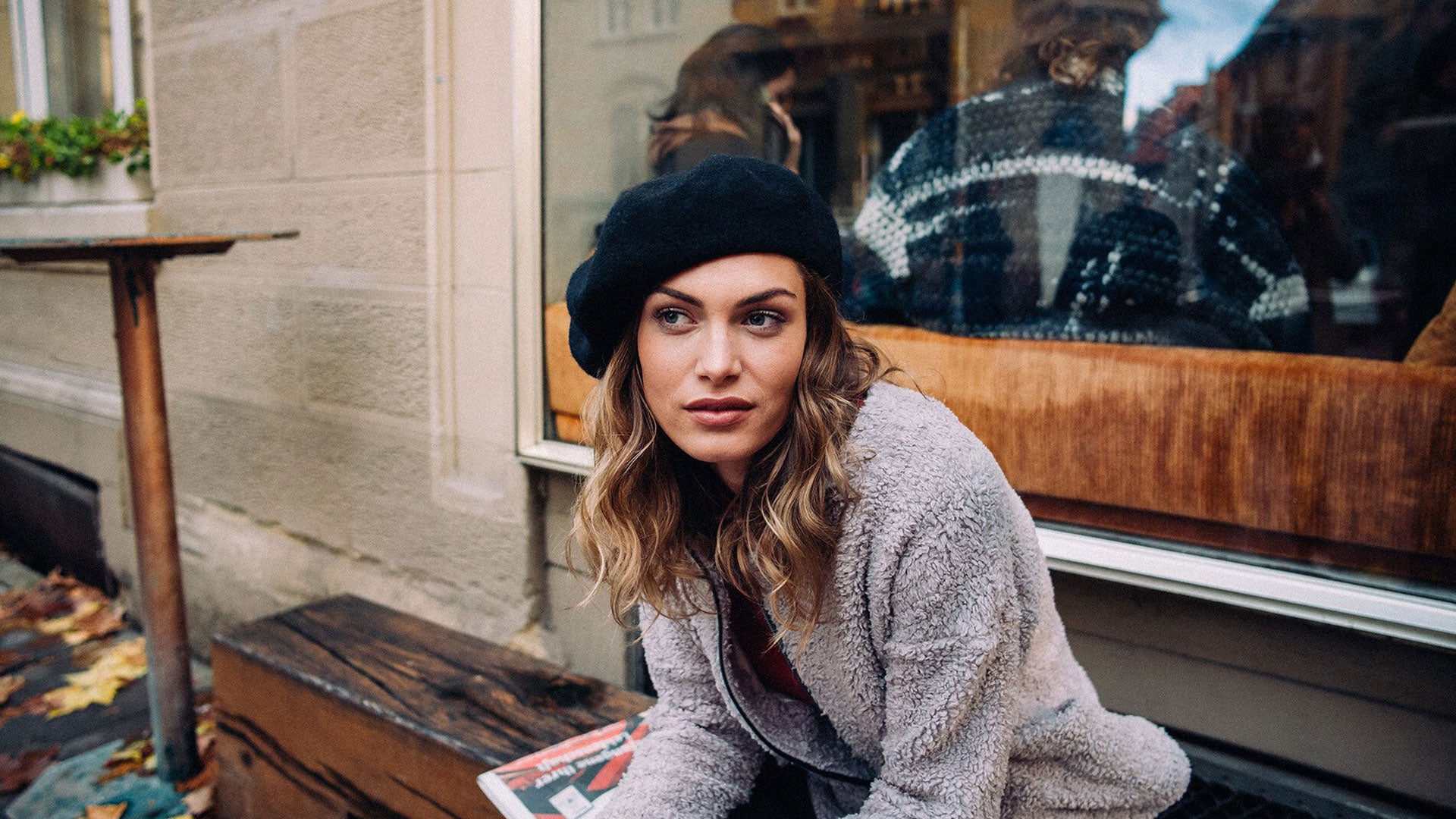 Black Beret Womens French Classic Beanie Hat Wool Beret Solid Color
