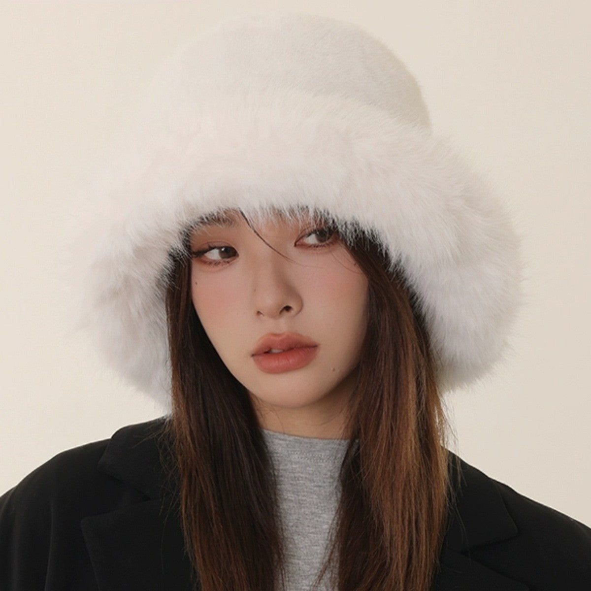 Faux Fur Bucket Hat – Cozy Winter Hat in Black, White, Beige, Gray & Brown