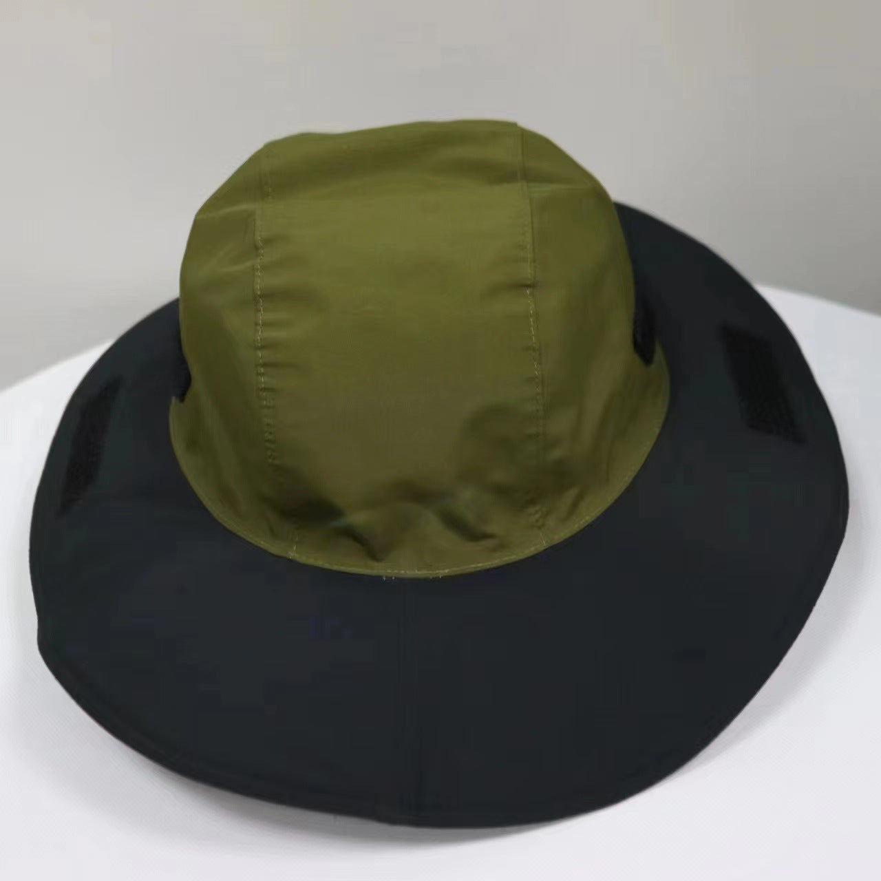 Waterproof Bucket Hat – Unisex Rainproof & Sun-Blocking Bucket Hat for Women and Men
